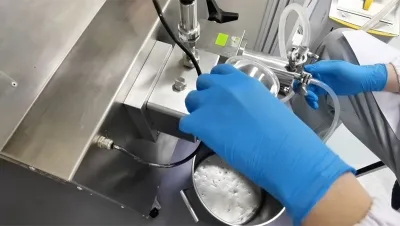 Preparación de nanoemulsión de ciclosporina mediante homogeneizador de alta presión